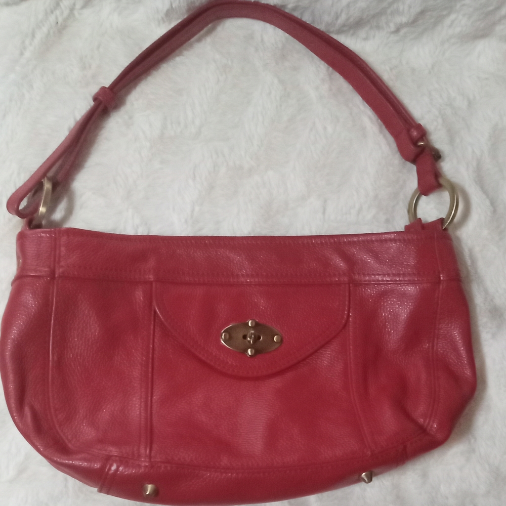 Elegant Red Leather Shoulder Bag